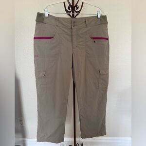 Cabela’s XPG Women’s Hiking Cargo Pants Khaki Size 16